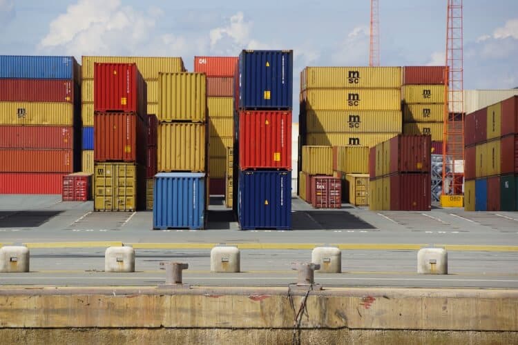 Wat zijn open-top containers en waarom zijn ze handig?