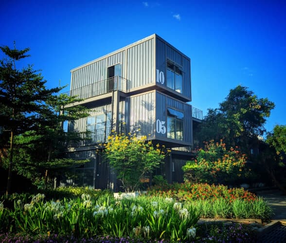 De Toekomst van zeecontainers: Trends en verwachtingen voor 2024